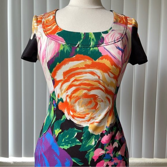 BLUMARINE Large Rose Floral Print Stretch Bodycon Dress Size: S  $2327 - Picture 5 of 16